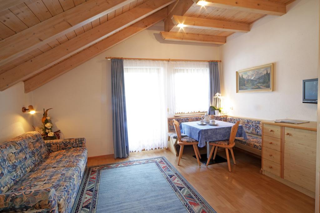 Apartments Lasteis La Villa  Exterior photo